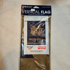 Wincraft Notre Dame Fighting Irish Vertical Flag Banner Indoor Outdoor 27" x 37"